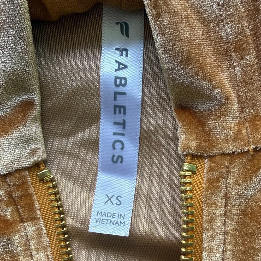 Fabletics Donna Velour Hoodie Brown Velvet Jacket - Picture 4 of 7